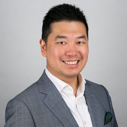 打出“组合拳”  培训“明白人”